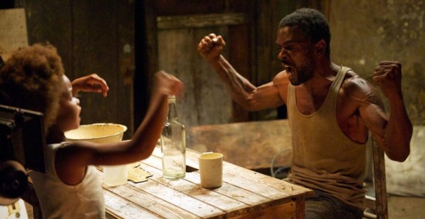 Un père dont la brutalité quasi-archaïque cache mal une sensibilité à fleur de peau