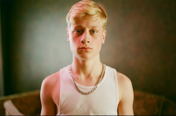 la fragilité et la puissance d’un être différent qui ne peut qu’être lui-même